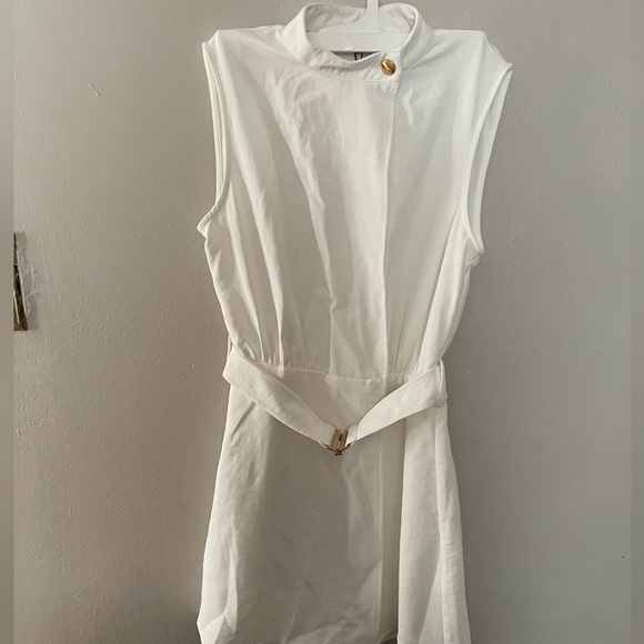 Zara jumpsuit shorts white with belt - Picture 2 of 5